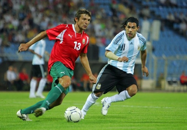 Футбол. Виталий Кутузов: в сборной мы фрагментами использовали белорусский язык или трасянку. Искали сложные белорусские слова
Футбол. Виталий Кутузов: в сборной мы фрагментами использовали белорусский язык или трасянку. Искали сложные белорусские слова