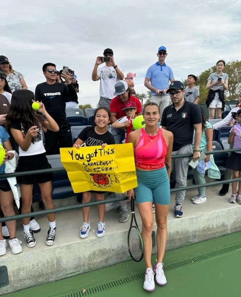 Теннис. Арина Соболенко: люблю поддержку здесь, в теннисном раю
Теннис. Арина Соболенко: люблю поддержку здесь, в теннисном раю