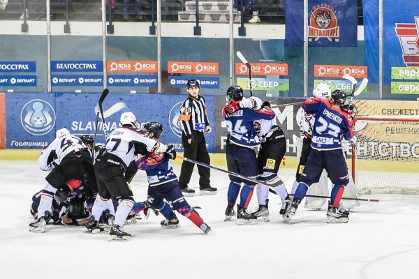 Хоккей.  Betera-Экстралига. "Металлург" обыграл "Гомель" и вышел в полуфинал, "Шахтер" выбил из плей-офф "Динамо-Молодечно"
&nbsp;