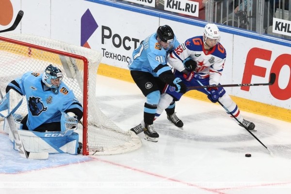 Минские динамовцы проиграли СКА в третьем матче первого раунда плей-офф КХЛ