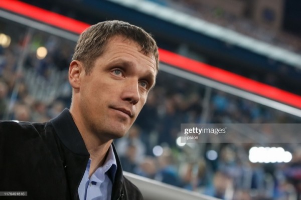 Футбол.  Кубок России. В первом матче "Урал" в гостях сыграл вничью со "Спартаком", не проиграв в 16-м матче подряд
 