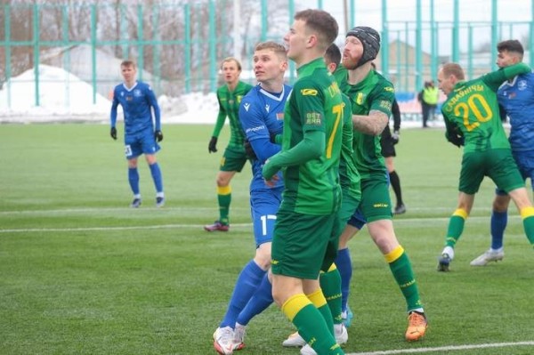 Футбол.  "Неман" добился волевой виктории над "Витебском" и шагнул в полуфинал Кубка Беларуси
  