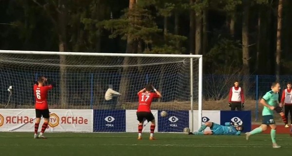 Футбол. Дальний выстрел Матвея Дуксо со штрафного, принесший "Сморгони" первую победу в высшей лиге-2023
Футбол. Дальний выстрел Матвея Дуксо со штрафного, принесший "Сморгони" первую победу в высшей лиге-2023