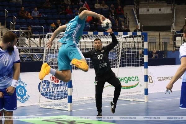 ФОТОФАКТ: Сборные Беларуси и России по гандболу сыграли вничью во втором товарищеском матче ФОТОФАКТ: Сборные Беларуси и России по гандболу сыграли вничью во втором товарищеском матче