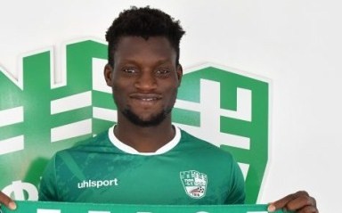 Футбол.  Стив Траоре перебрался из болгарского "Берое" в солигорский "Шахтер"
 