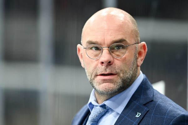 Хоккей. Крэйг Вудкрофт: Бог любит троицу. Если ты с чем-то встречаешься третий раз, то, наверное, это такой знак
Хоккей. Крэйг Вудкрофт: Бог любит троицу. Если ты с чем-то встречаешься третий раз, то, наверное, это такой знак