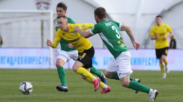 Футбол.  Лучший футболист Беларуси-2021 Андрей Соловей покинет солигорский "Шахтер"
 