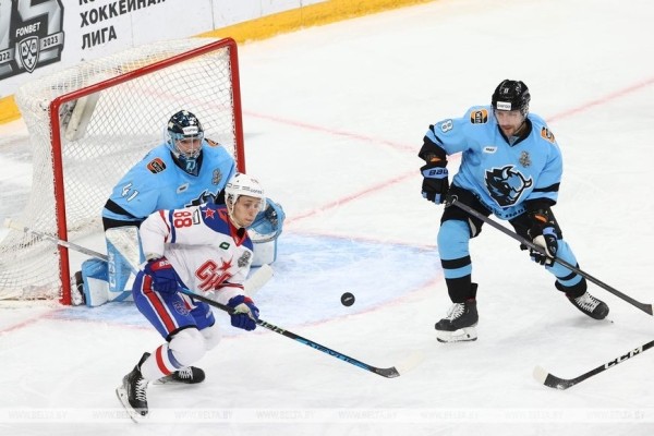 Минские динамовцы проиграли СКА в третьем матче первого раунда плей-офф КХЛ