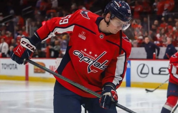 Хоккей.  НХЛ. Алексей Протас заработал "-3" в проигрышном матче "Вашингтона" с "Миннесотой"
  