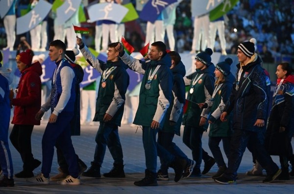 ФОТОФАКТ: Белорусские спортсмены вернулись домой после участия во II зимних Международных играх "Дети Азии"