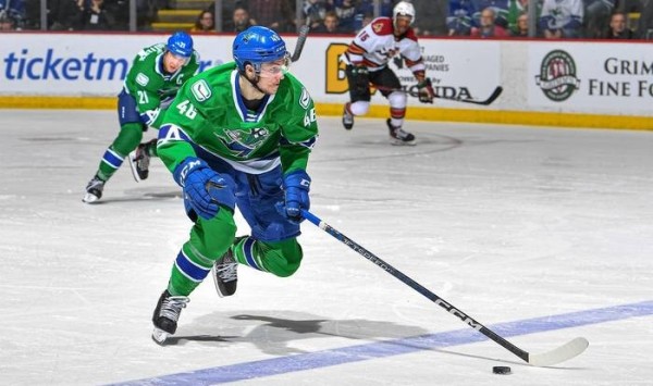 Хоккей.  Данила Климович забросил победную шайбу в матче чемпионата АХЛ против "Манитобы"
 