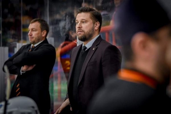 Хоккей.  Ярослав Чуприс: два периода спали, не понимаю почему
 