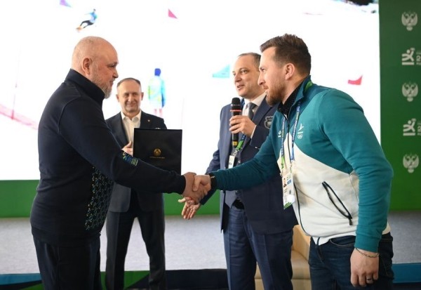 ФОТОФАКТ: Белорусские спортсмены вернулись домой после участия во II зимних Международных играх "Дети Азии"