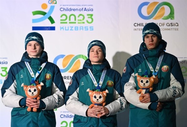 Белорусские спортсмены завоевали 11 медалей на зимних Играх "Дети Азии"