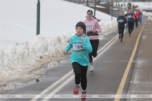 ФОТОФАКТ: В Минске прошел женский забег Beauty run
