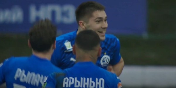 Футбол. Дубль Морозова принес минскому "Динамо" "сухую" победу в матче со "Славией"
Футбол. Дубль Морозова принес минскому "Динамо" "сухую" победу в матче со "Славией"