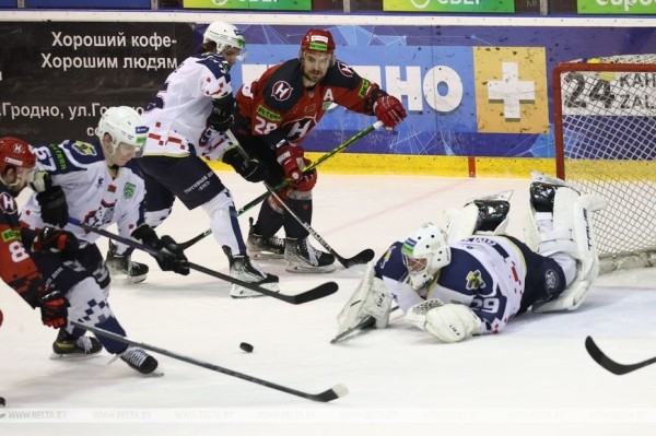 ФОТОФАКТ: Заключительный матч белорусской хоккейной экстралиги сезона-2022/23 проходит в Гродно