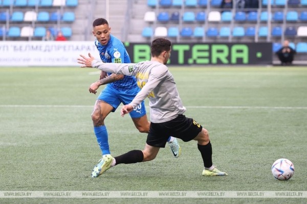 Минское "Динамо" продлило победную серию в чемпионате Беларуси Минское "Динамо" продлило победную серию в чемпионате Беларуси