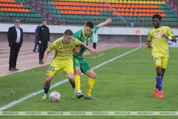 Футболисты "Немана" сыграли вничью с БАТЭ в домашнем полуфинале Кубка Беларуси