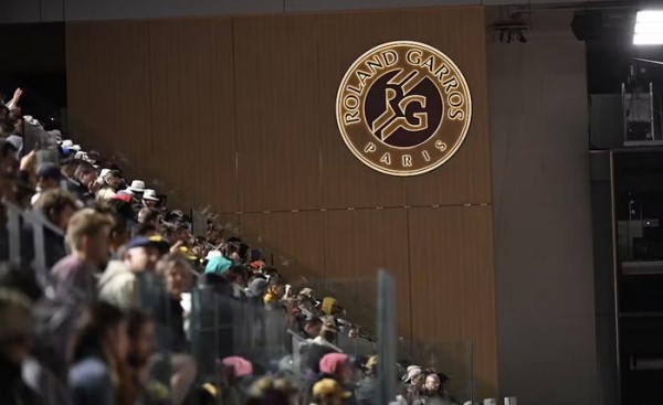 Теннис.  Арина Соболенко, Виктория Азаренко, Александра Саснович и Илья Ивашко в старт-листах "Ролан Гаррос"-2023
 