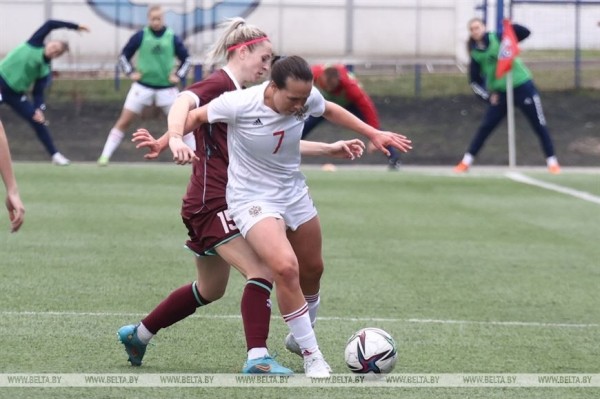 Белорусские футболистки уступили россиянкам в товарищеском матче