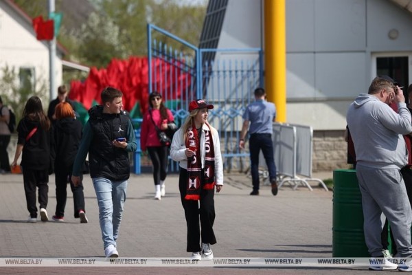 "Только "Неман"! Только победа!" Гродненские болельщики ждут финального матча с "Металлургом" "Только "Неман"! Только победа!" Гродненские болельщики ждут финального матча с "Металлургом"