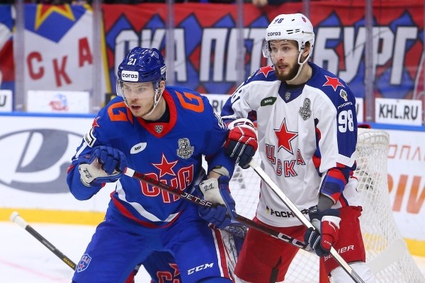 Хоккей. КХЛ. Ассист Комарова не спас СКА от поражения в матче с ЦСКА в рамках полуфинала Кубка Гагарина
Хоккей. КХЛ. Ассист Комарова не спас СКА от поражения в матче с ЦСКА в рамках полуфинала Кубка Гагарина