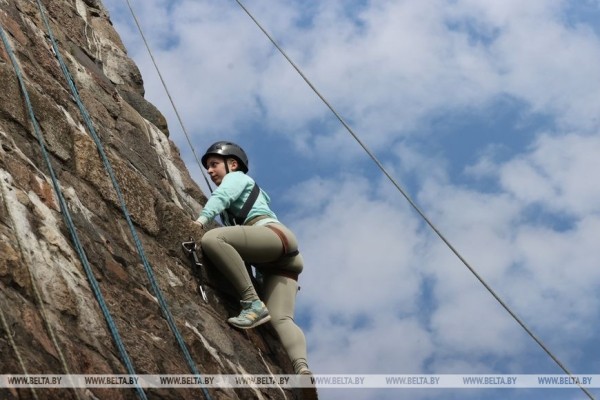 ФОТОФАКТ: В Могилевской области проходит тренировка и отбор альпинистов для восхождения на пик Ленина ФОТОФАКТ: В Могилевской области проходит тренировка и отбор альпинистов для восхождения на пик Ленина
