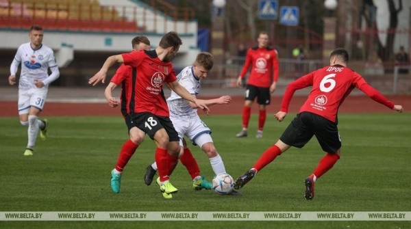 ФОТОФАКТ: Футболисты "Славии" одержали первую победу в чемпионате Беларуси по футболу ФОТОФАКТ: Футболисты "Славии" одержали первую победу в чемпионате Беларуси по футболу