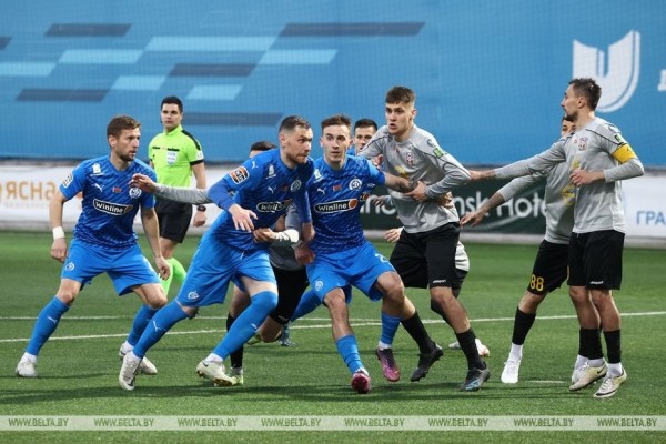 Минское "Динамо" продлило победную серию в чемпионате Беларуси Минское "Динамо" продлило победную серию в чемпионате Беларуси