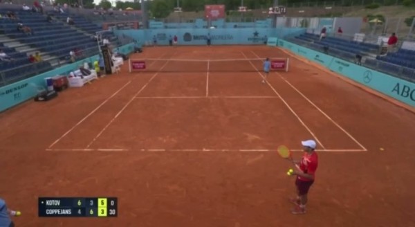 Теннис. "Если не завалишь..." Российский теннисист выругался на мать во время игры, но после принес публичные извинения
Теннис. "Если не завалишь..." Российский теннисист выругался на мать во время игры, но после принес публичные извинения