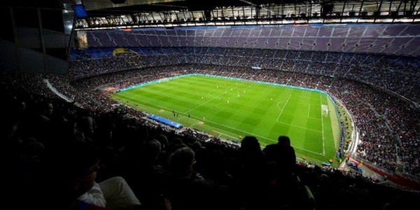 Футбол. "Барселона" заключила соглашение для реконструкции "Камп Ноу" на сумму 1,45 миллиарда евро
Футбол. "Барселона" заключила соглашение для реконструкции "Камп Ноу" на сумму 1,45 миллиарда евро