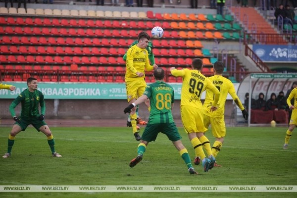 ФОТОФАКТ: Гродненский "Неман" уступил солигорскому "Шахтеру" во втором туре Чемпионата Беларуси по футболу ФОТОФАКТ: Гродненский "Неман" уступил солигорскому "Шахтеру" во втором туре Чемпионата Беларуси по футболу