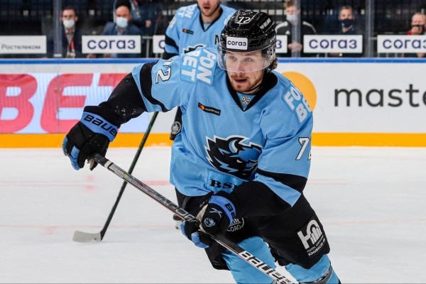 Хоккей. КХЛ. Белорус Владимир Алистров продолжит карьеру в "Авангарде". Он будет зарабатывать 550 тысяч долларов в год
Хоккей. КХЛ. Белорус Владимир Алистров продолжит карьеру в "Авангарде". Он будет зарабатывать 550 тысяч долларов в год