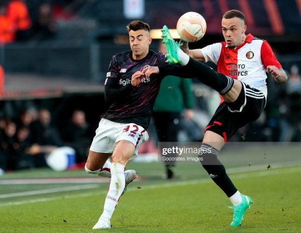 Футбол.  Лига Европы. В первом матче 1/4 финала "Фейеноорд" нанес поражение "Роме". Римляне не смогли забить даже с пенальти
 