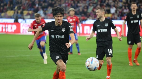 Футболисты "Урала" Виктора Гончаренко прервали серию поражений Футболисты "Урала" Виктора Гончаренко прервали серию поражений