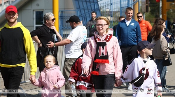 "Только "Неман"! Только победа!" Гродненские болельщики ждут финального матча с "Металлургом" "Только "Неман"! Только победа!" Гродненские болельщики ждут финального матча с "Металлургом"