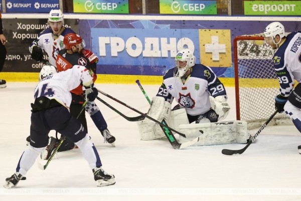 ФОТОФАКТ: Заключительный матч белорусской хоккейной экстралиги сезона-2022/23 проходит в Гродно