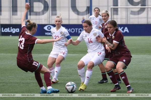 Белорусские футболистки уступили россиянкам в товарищеском матче
