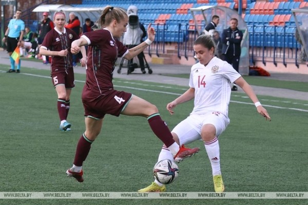 Белорусские футболистки уступили россиянкам в товарищеском матче