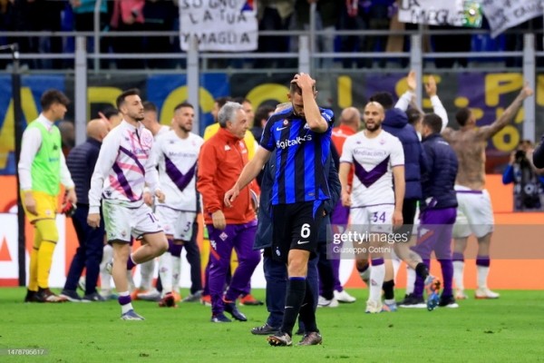 Футбол.  Чемпионат Италии. "Фиорентина" на выезде переиграла "Интер", потерпевшего третье поражение подряд
 