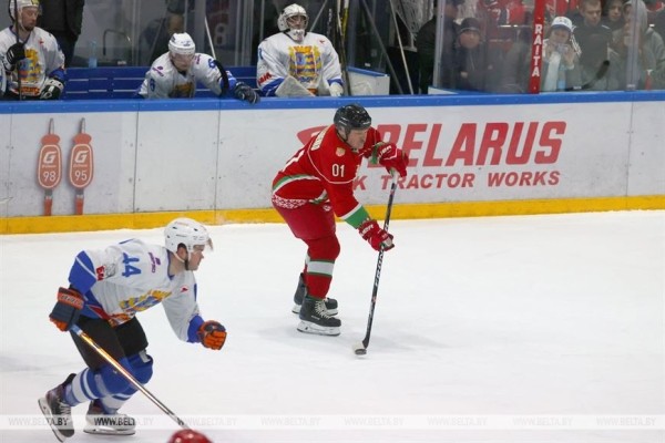 Хоккейная команда Президента в 14-й раз стала победителем любительского турнира Хоккейная команда Президента в 14-й раз стала победителем любительского турнира