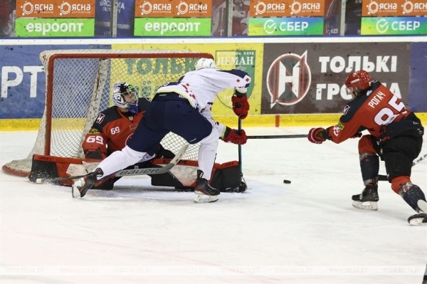 ФОТОФАКТ: Заключительный матч белорусской хоккейной экстралиги сезона-2022/23 проходит в Гродно