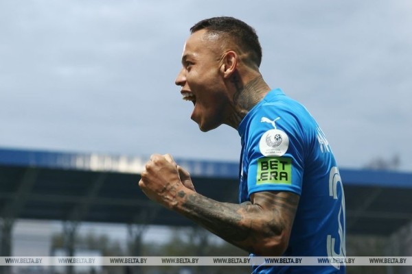 Минское "Динамо" продлило победную серию в чемпионате Беларуси Минское "Динамо" продлило победную серию в чемпионате Беларуси