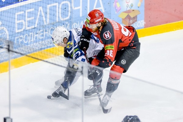 Хоккей.  Betera-Экстралига. "Неман" "всухую" победил "Металлург" в стартовом матче финальной серии
  