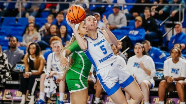 Баскетбол.  Ксения Малашко приглашена в предсезонный кэмп "Чикаго"
 