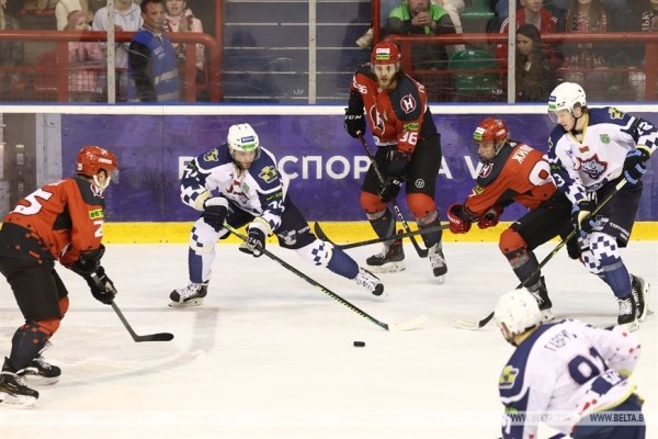 ФОТОФАКТ: Заключительный матч белорусской хоккейной экстралиги сезона-2022/23 проходит в Гродно