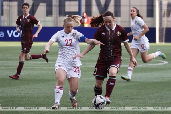 Белорусские футболистки уступили россиянкам в товарищеском матче
