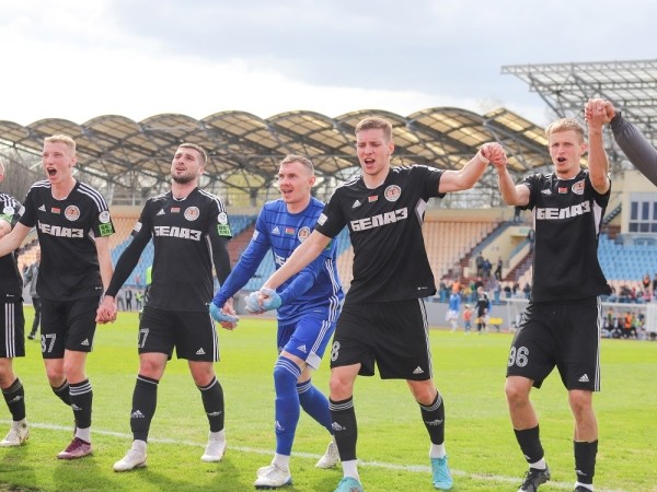 Футбол. "Торпедо"-БелАЗ переиграло "Славию", добыв четвертую победу в пяти матчах
Футбол. "Торпедо"-БелАЗ переиграло "Славию", добыв четвертую победу в пяти матчах