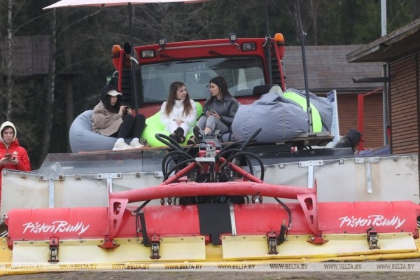 ФОТОФАКТ: В комплексе "Логойск" состоялось закрытие горнолыжного сезона